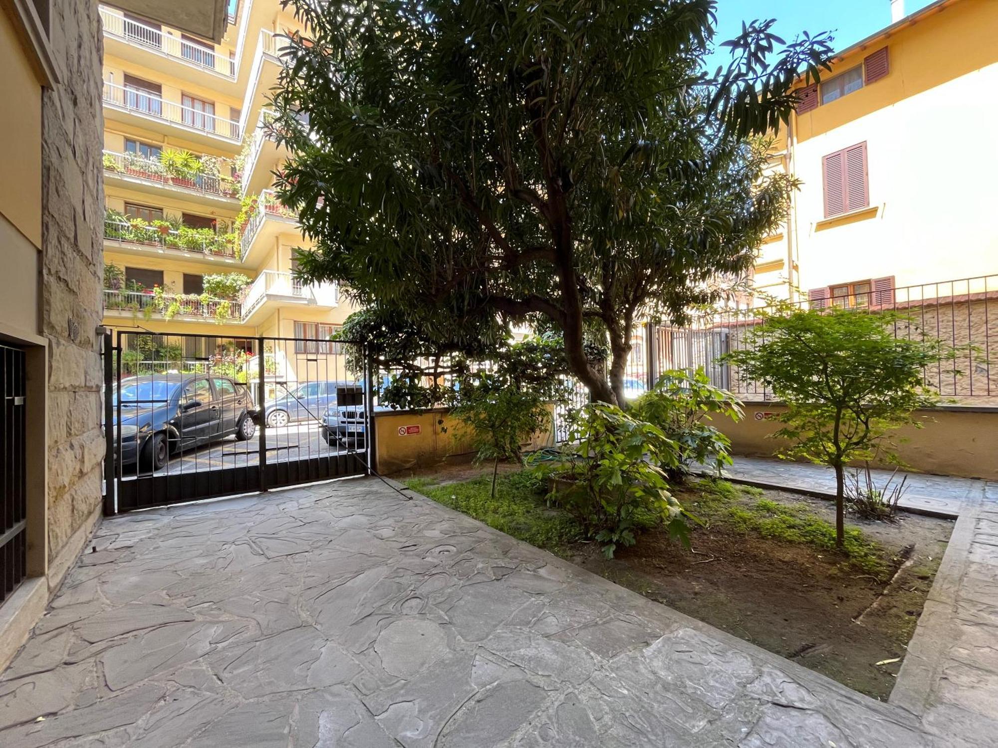 Orcagna Suite With Parking Florencja Zewnętrze zdjęcie